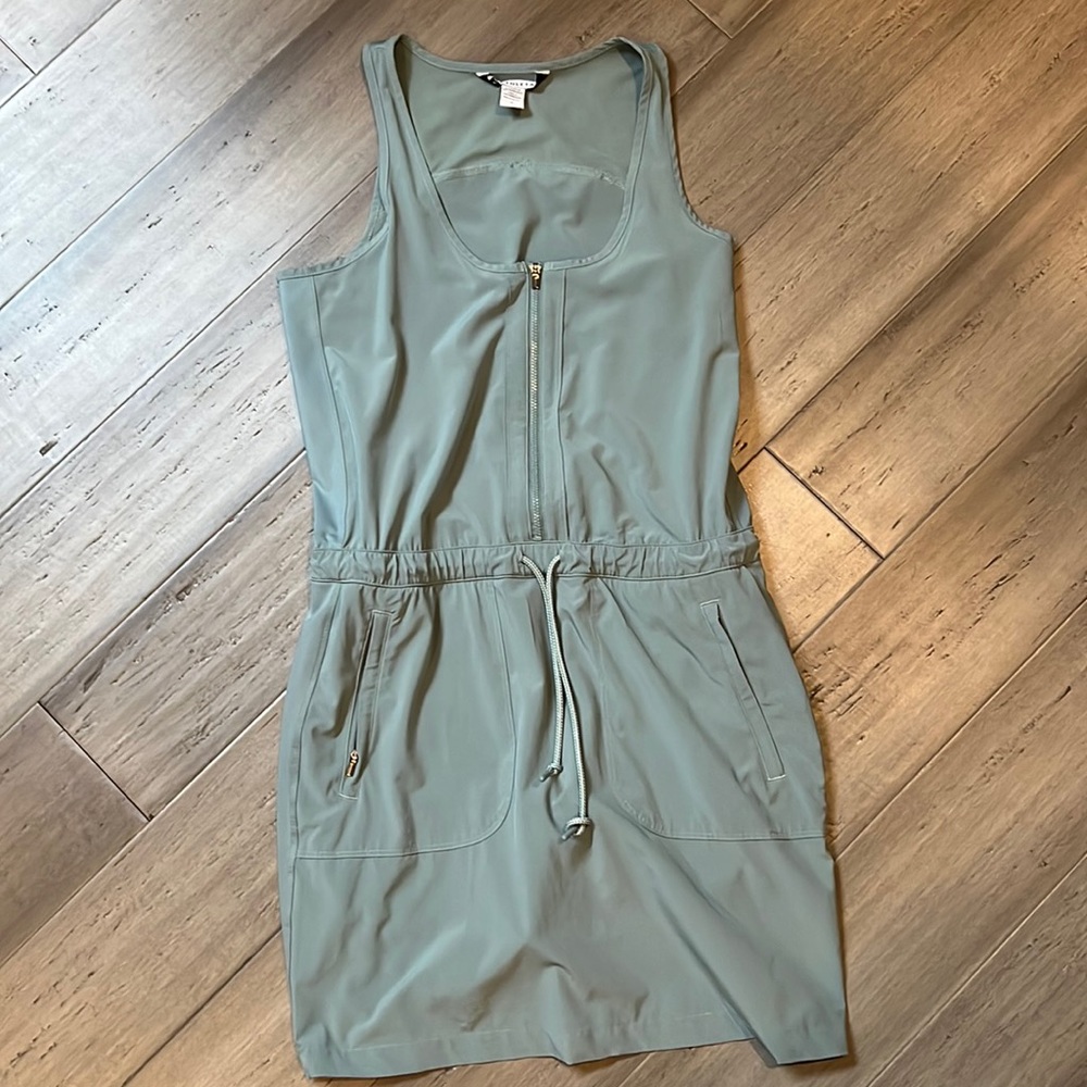 Athleta expedition dress